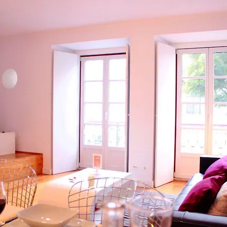 Apartamento Joivy Modern 1-bed With Terrace, Moments From Sao Bento Palace