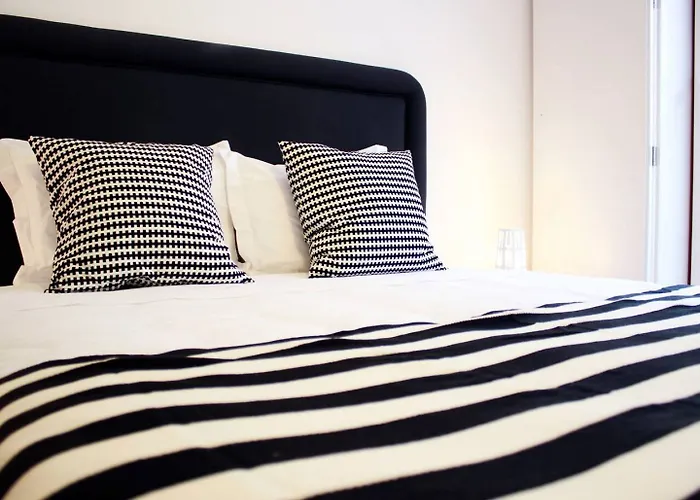 Guestready - Cosy Flat By Botanical Garden * Lisboa